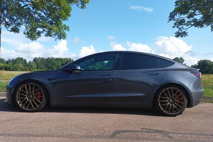 Tesla Model 3 Gebrauchtwagen