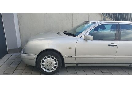 Mercedes-Benz E 320 Gebrauchtwagen