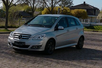 Mercedes-Benz B 180 Gebrauchtwagen