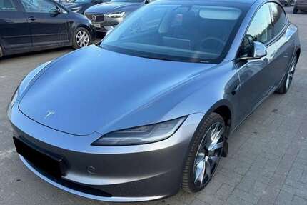 Tesla Model 3 Gebrauchtwagen