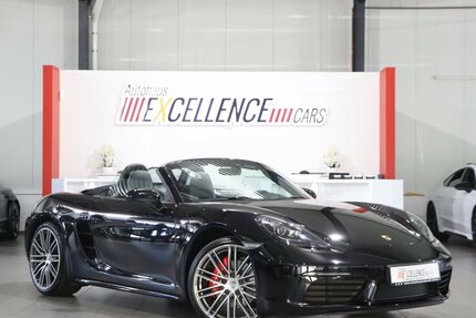 Porsche Boxster 718 S SPORT-CHRONO-PLUS / BOSE / 20-ZOLL 