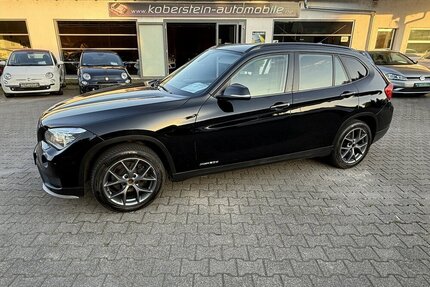 BMW X1 18d xDrive* Automatik,AHK,Bi-Xenon,Allrad* Gebrauchtwagen