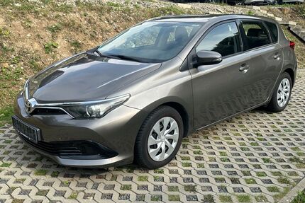 Toyota Auris Gebrauchtwagen