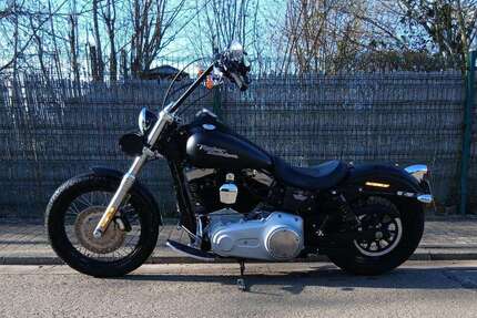 Harley Davidson Dyna Street Bob Gebrauchtwagen