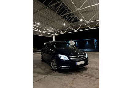 Mercedes-Benz B 180 Gebrauchtwagen