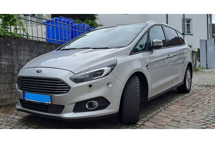 Ford S-Max Gebrauchtwagen