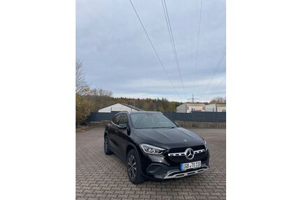 Mercedes-Benz GLA 180 Gebrauchtwagen