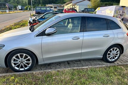 Mercedes-Benz B 180 Gebrauchtwagen