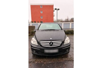 Mercedes-Benz B 180 Gebrauchtwagen