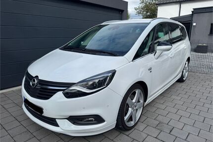 Opel Zafira Tourer Gebrauchtwagen