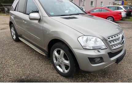 Nissan ML 320 CDI Bi-Xenon Sportp. AHK 8x Alu eGHSD Memor 