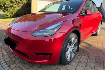 Tesla Model Y Gebrauchtwagen