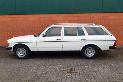 Mercedes-Benz 240 Gebrauchtwagen