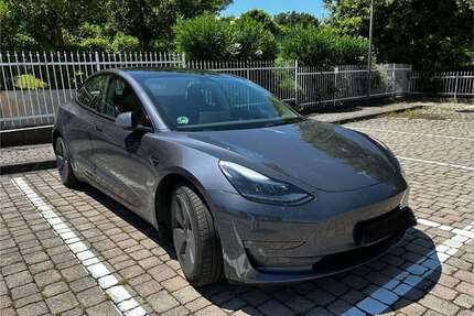 Tesla Model 3 Gebrauchtwagen