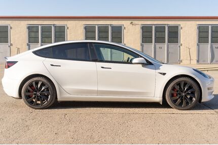 Tesla Model 3 Gebrauchtwagen