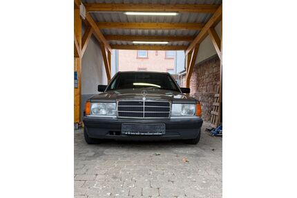 Mercedes-Benz 190 Gebrauchtwagen