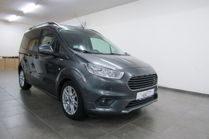 Ford Tourneo Courier Gebrauchtwagen
