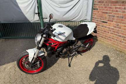 Ducati Monster 821 Gebrauchtwagen