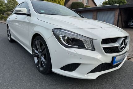 Mercedes-Benz CLA 200 Shooting Brake Gebrauchtwagen