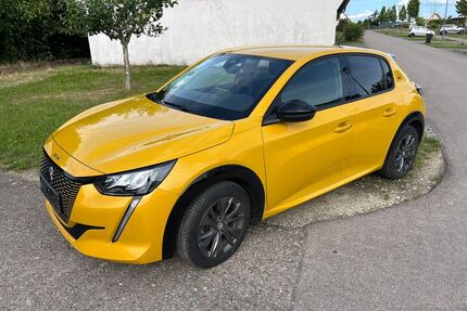 Peugeot e-208 Gebrauchtwagen