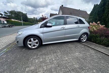Mercedes-Benz B 180 Gebrauchtwagen