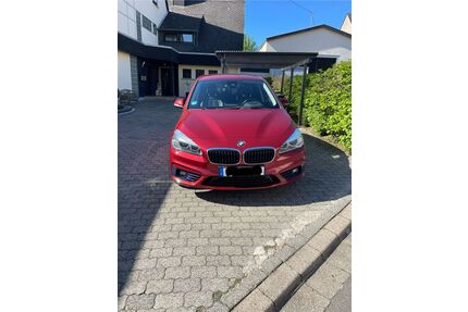 Opel 220 Gran Tourer 