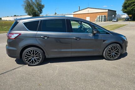 Ford S-Max Gebrauchtwagen