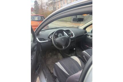 Peugeot 207 Gebrauchtwagen