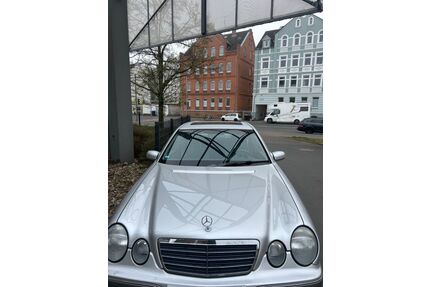 Mercedes-Benz E 200 Gebrauchtwagen