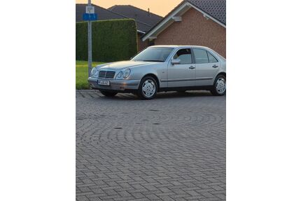 Mercedes-Benz E 320 Gebrauchtwagen