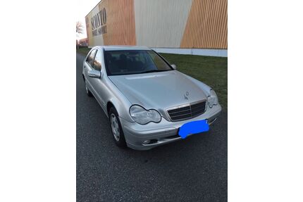 Mercedes-Benz 200 Gebrauchtwagen