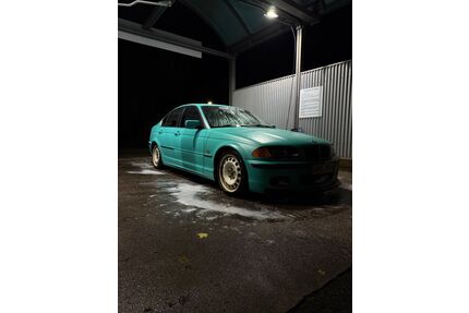BMW 323 Gebrauchtwagen