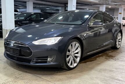 Tesla Model S Gebrauchtwagen