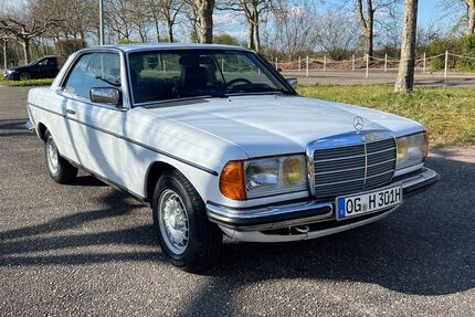 Mercedes-Benz 230 Gebrauchtwagen