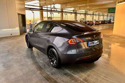 Tesla Model Y Gebrauchtwagen
