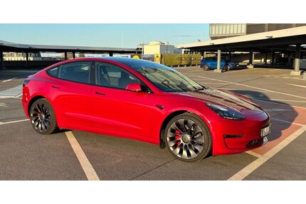 Tesla Model 3 Gebrauchtwagen