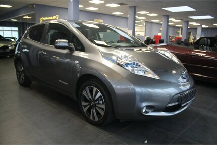 Nissan Leaf 30 kWh Tekna 360° 1.Hand Gebrauchtwagen