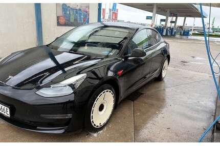 Tesla Model 3 Gebrauchtwagen