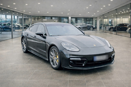 Porsche Panamera 