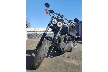 Harley Davidson Dyna Fat Bob Gebrauchtwagen