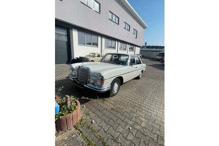 Mercedes-Benz 280 Gebrauchtwagen