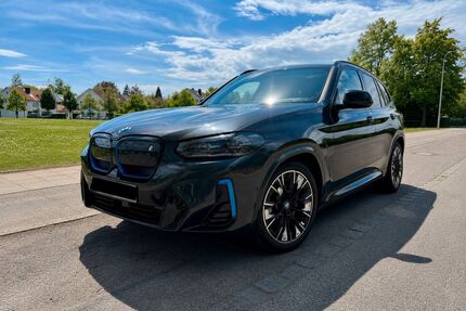 BMW iX3 Gebrauchtwagen