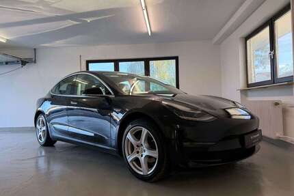 Tesla Model 3 Gebrauchtwagen