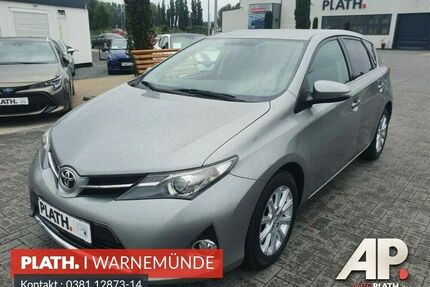 Cadillac Auris 