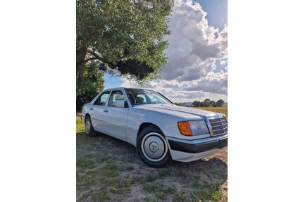 Mercedes-Benz E 260 Gebrauchtwagen