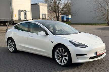 Tesla Model 3 Gebrauchtwagen