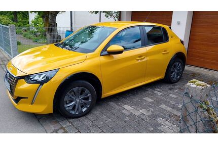 Peugeot e-208 Gebrauchtwagen
