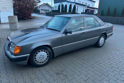 Mercedes-Benz E 260 Gebrauchtwagen