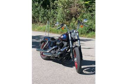 Harley Davidson Dyna Street Bob Gebrauchtwagen