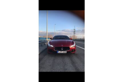 Maserati Ghibli Gebrauchtwagen